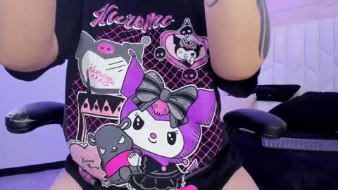 Snapshot of io_chie_ chatting on September 16, 2025, 4:46 am io_chie_ online show from September 16, 2025, 4:46 am