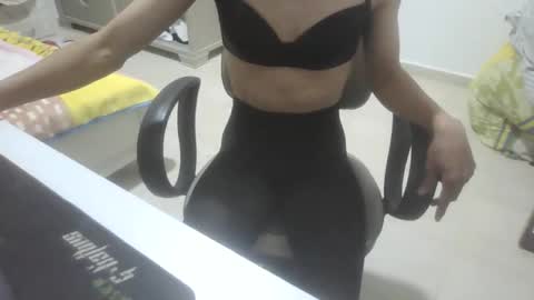 Snapshot of ipog4034 chatting on December 16, 2025, 9:58 am YourVirtualSlave online show from December 16, 2025, 9:58 am