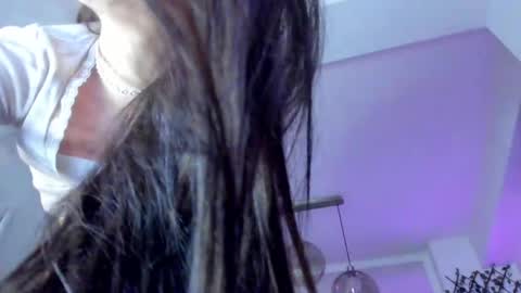 Snapshot of irenevon chatting on February 25, 2025, 3:27 pm Ir s room online show from February 25, 2025, 3:27 pm