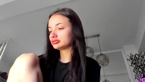 Snapshot of irenevon chatting on March 11, 2025, 5:38 am Ir s room online show from March 11, 2025, 5:38 am