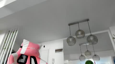 Ir s room online show from October 24, 2025, 6:32 am