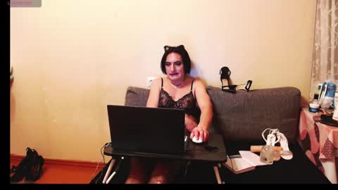 Snapshot of irenmodeltrans chatting on November 25, 2025, 5:24 pm IrenmodelTrans online show from November 25, 2025, 5:24 pm