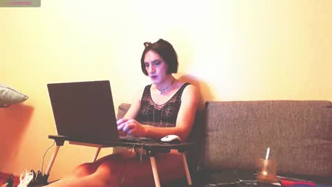 Snapshot of irenmodeltrans chatting on November 27, 2025, 5:37 pm IrenmodelTrans online show from November 27, 2025, 5:37 pm