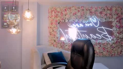 Irina online show from October 25, 2025, 12:23 pm