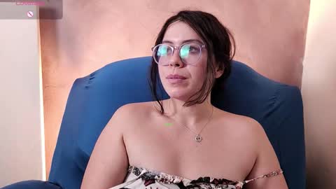 Snapshot of irinasweet1 chatting on February 11, 2026, 2:49 am Irina online show from February 11, 2026, 2:49 am