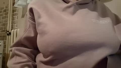 Snapshot of irinnak chatting on February 18, 2025, 9:42 pm IrinnaK online show from February 18, 2025, 9:42 pm