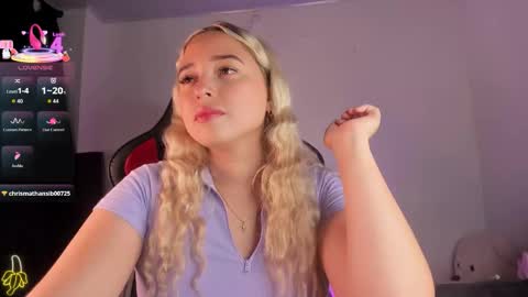 Snapshot of iris3019 chatting on November 6, 2025, 10:32 pm iris online show from November 6, 2025, 10:32 pm