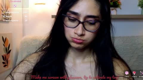Snapshot of iris_cam_ chatting on February 6, 2025, 1:38 am iris online show from February 6, 2025, 1:38 am