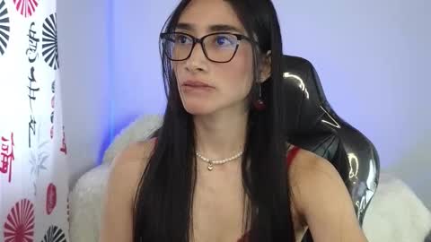 Snapshot of iris_cam_ chatting on November 28, 2025, 4:20 pm iris online show from November 28, 2025, 4:20 pm