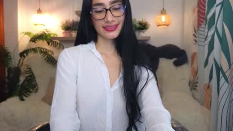 Snapshot of iris_cam_ chatting on February 13, 2026, 2:46 pm iris online show from February 13, 2026, 2:46 pm