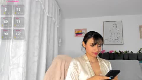 Snapshot of iris_evans__ chatting on August 6, 2026, 6:32 pm iris online show from August 6, 2026, 6:32 pm