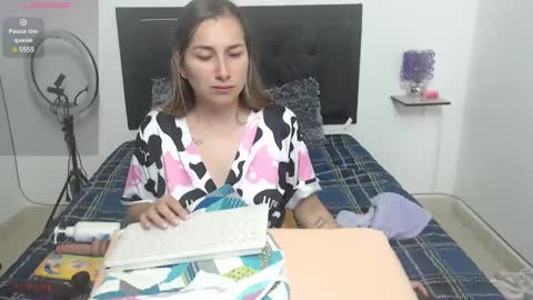 Snapshot of iris_love18 chatting on February 3, 2025, 1:19 pm IRIS online show from February 3, 2025, 1:19 pm
