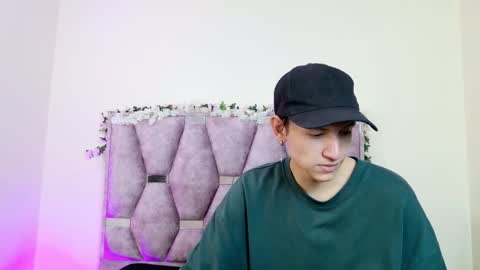 Snapshot of iris_mandarinne chatting on February 24, 2026, 5:33 pm Iris online show from February 24, 2026, 5:33 pm