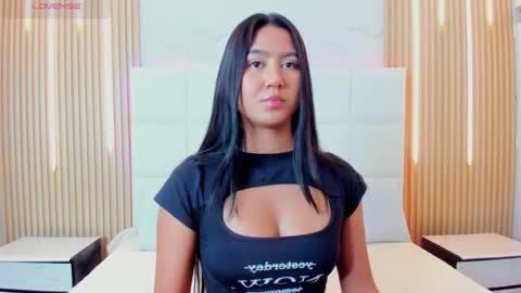 Snapshot of iris_thompson chatting on September 30, 2025, 4:06 am Iris online show from September 30, 2025, 4:06 am