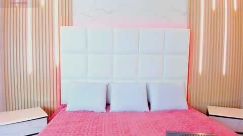 Iris online show from October 24, 2025, 4:42 am