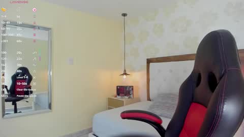 Iris  online show from November 8, 2025, 7:34 pm