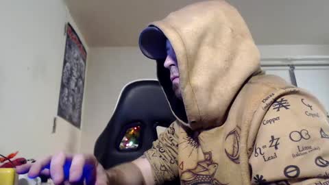 Irishdude2483 online show from January 9, 2025, 3:36 am