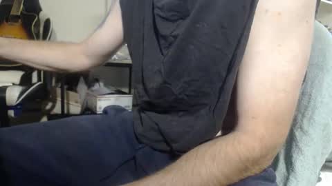 Irishdude2483 online show from November 25, 2025, 3:56 pm