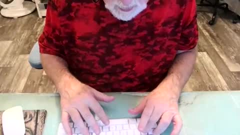 Snapshot of irishdudeloveoib chatting on December 4, 2025, 11:57 pm Irishdudelove online show from December 4, 2025, 11:57 pm