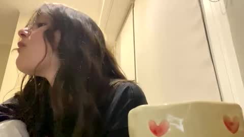 irisss31 online show from May 28, 2026, 7:22 pm