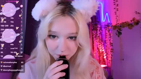 Snapshot of irma_bell chatting on February 24, 2025, 8:49 am Irma online show from February 24, 2025, 8:49 am