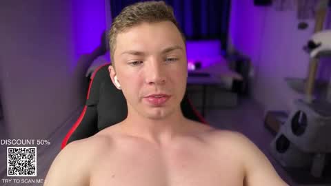 Iron online show from November 7, 2025, 9:26 pm