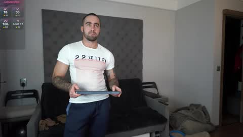 Snapshot of ironhulk22 chatting on November 10, 2025, 3:11 pm ironhulk22 online show from November 10, 2025, 3:11 pm