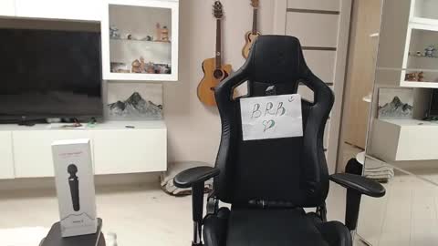 Snapshot of irwi_tomboy chatting on January 20, 2025, 2:25 pm Irwi Tomboy online show from January 20, 2025, 2:25 pm