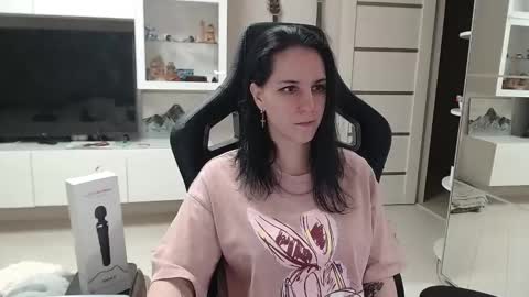 Snapshot of irwi_tomboy chatting on February 8, 2025, 11:02 pm Irwi Tomboy online show from February 8, 2025, 11:02 pm