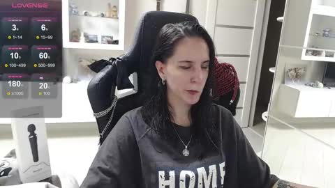 Snapshot of irwi_tomboy chatting on September 15, 2025, 5:40 am Irwi Tomboy online show from September 15, 2025, 5:40 am