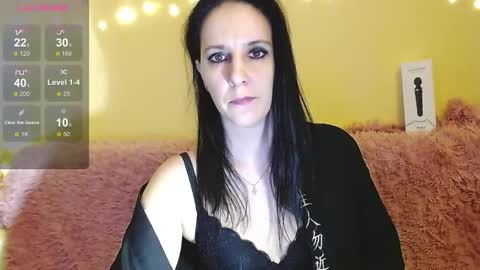 Snapshot of irwi_tomboy chatting on November 21, 2025, 1:21 pm Irwi Tomboy online show from November 21, 2025, 1:21 pm