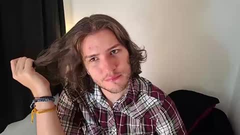 Snapshot of is_jesus chatting on May 31, 2026, 10:22 am Jess online show from May 31, 2026, 10:22 am