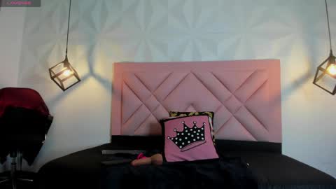 Snapshot of isa_cute_1 chatting on May 25, 2026, 8:04 pm ISABELLA online show from May 25, 2026, 8:04 pm