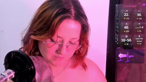 Isa online show from September 25, 2025, 9:02 am