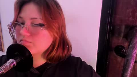 Isa online show from September 28, 2025, 9:14 am