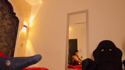 Isa  online show from January 21, 2025, 4:16 pm