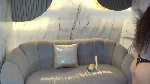 Snapshot of isa_r chatting on October 5, 2025, 3:16 am isa_r online show from October 5, 2025, 3:16 am