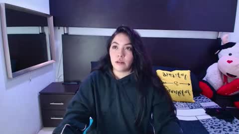 Snapshot of isa_reel chatting on February 1, 2025, 4:03 am ISA online show from February 1, 2025, 4:03 am