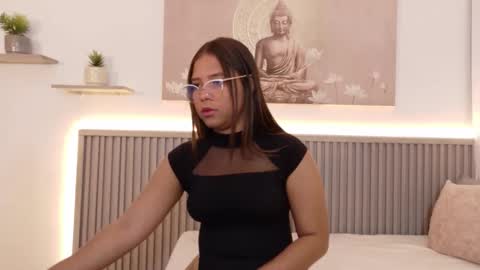 Isabel online show from November 5, 2025, 12:16 pm