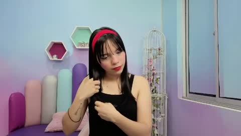 Isaa Skinny  online show from May 26, 2026, 3:35 am