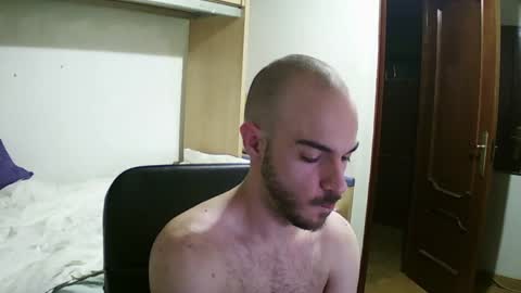 Snapshot of isaac99c chatting on February 3, 2025, 9:29 pm Isaac99c online show from February 3, 2025, 9:29 pm