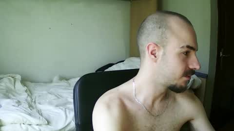 Snapshot of isaac99c chatting on October 5, 2025, 1:31 pm Isaac99c online show from October 5, 2025, 1:31 pm