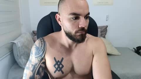 Snapshot of isaac_carter chatting on October 14, 2025, 11:11 am Isaac carter online show from October 14, 2025, 11:11 am