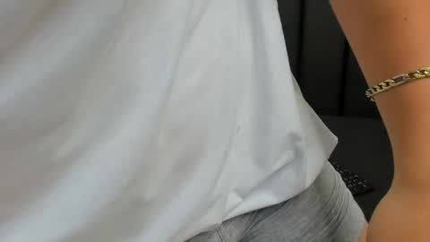 isaac_cryston online show from February 7, 2025, 6:13 pm