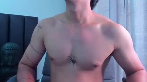 isaac_cryston online show from February 20, 2025, 8:03 pm