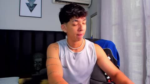 isaac_cryston online show from March 1, 2025, 7:37 pm