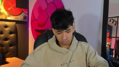 isaac_cryston online show from September 18, 2025, 8:11 pm