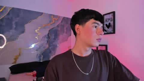 Snapshot of isaac_kurtt chatting on December 2, 2025, 7:31 pm Isaac Kurtt online show from December 2, 2025, 7:31 pm