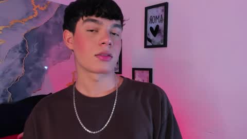 Snapshot of isaac_kurtt chatting on December 15, 2025, 7:40 pm Isaac Kurtt online show from December 15, 2025, 7:40 pm