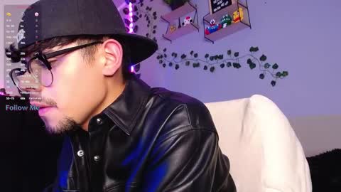 Snapshot of isaac_saenz chatting on December 5, 2024, 3:48 am Isaac Saenz. online show from December 5, 2024, 3:48 am